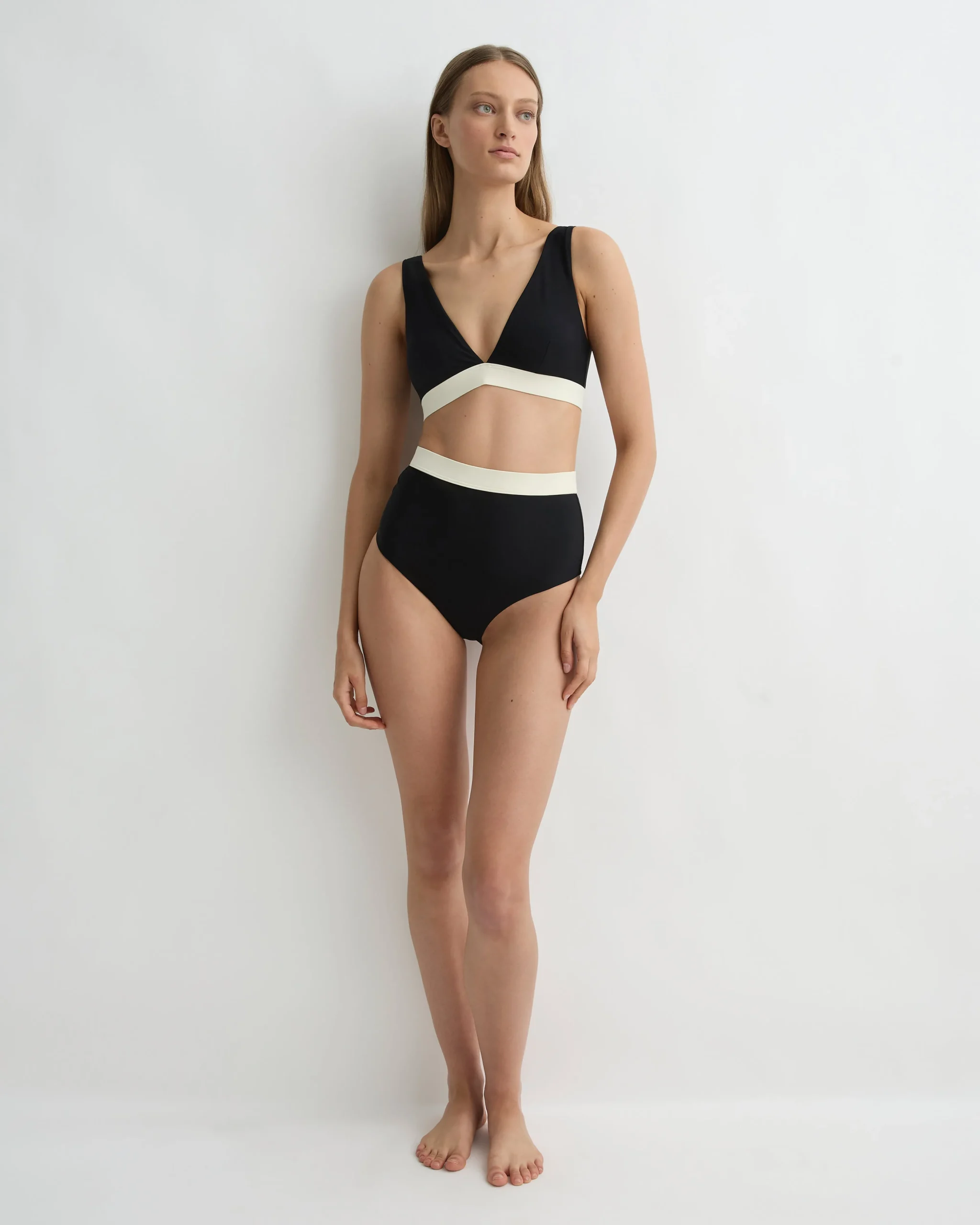 Lya Bikini Top - Black & Pearl (Sculpteur®)