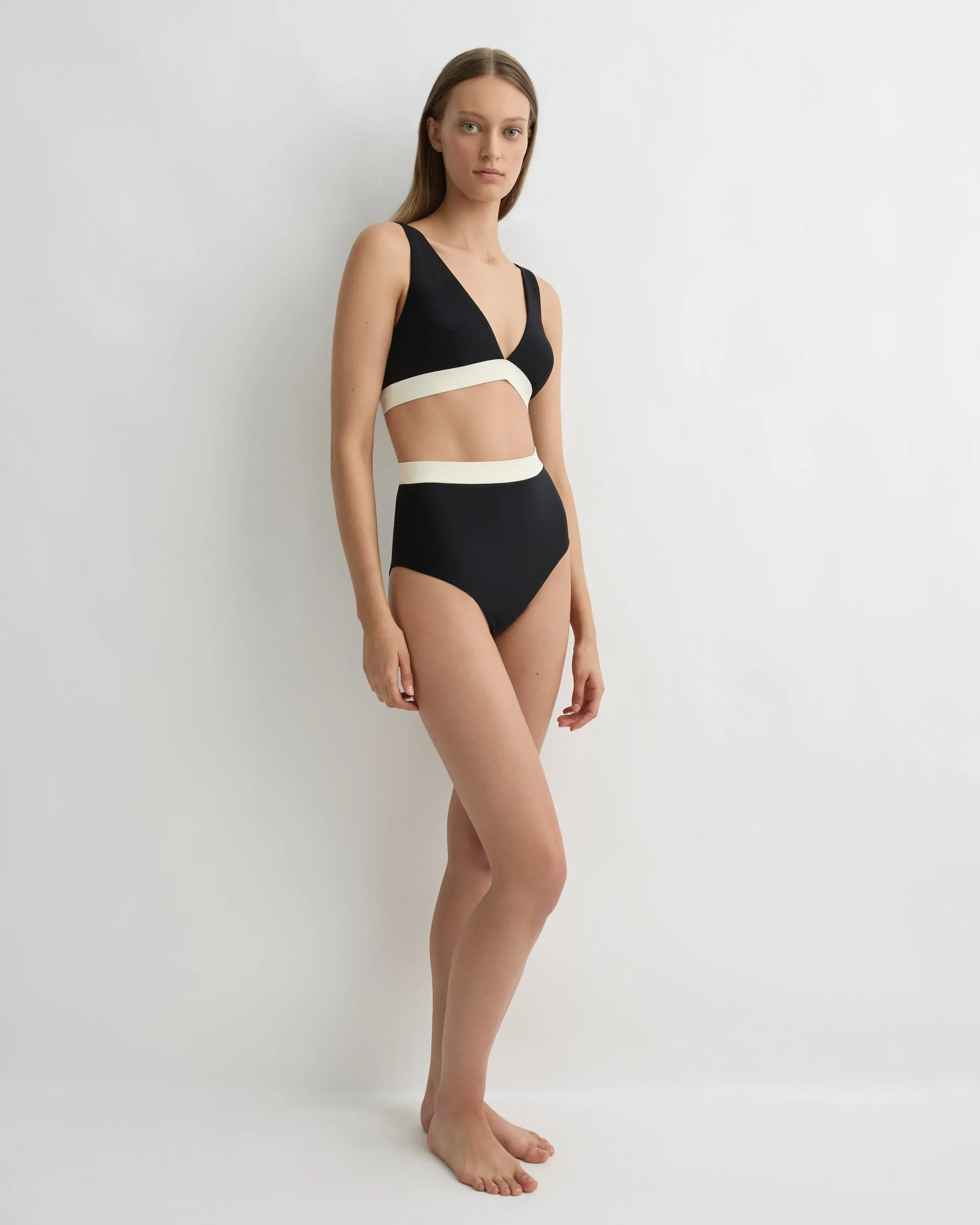 Lya Bikini Top - Black & Pearl (Sculpteur®)
