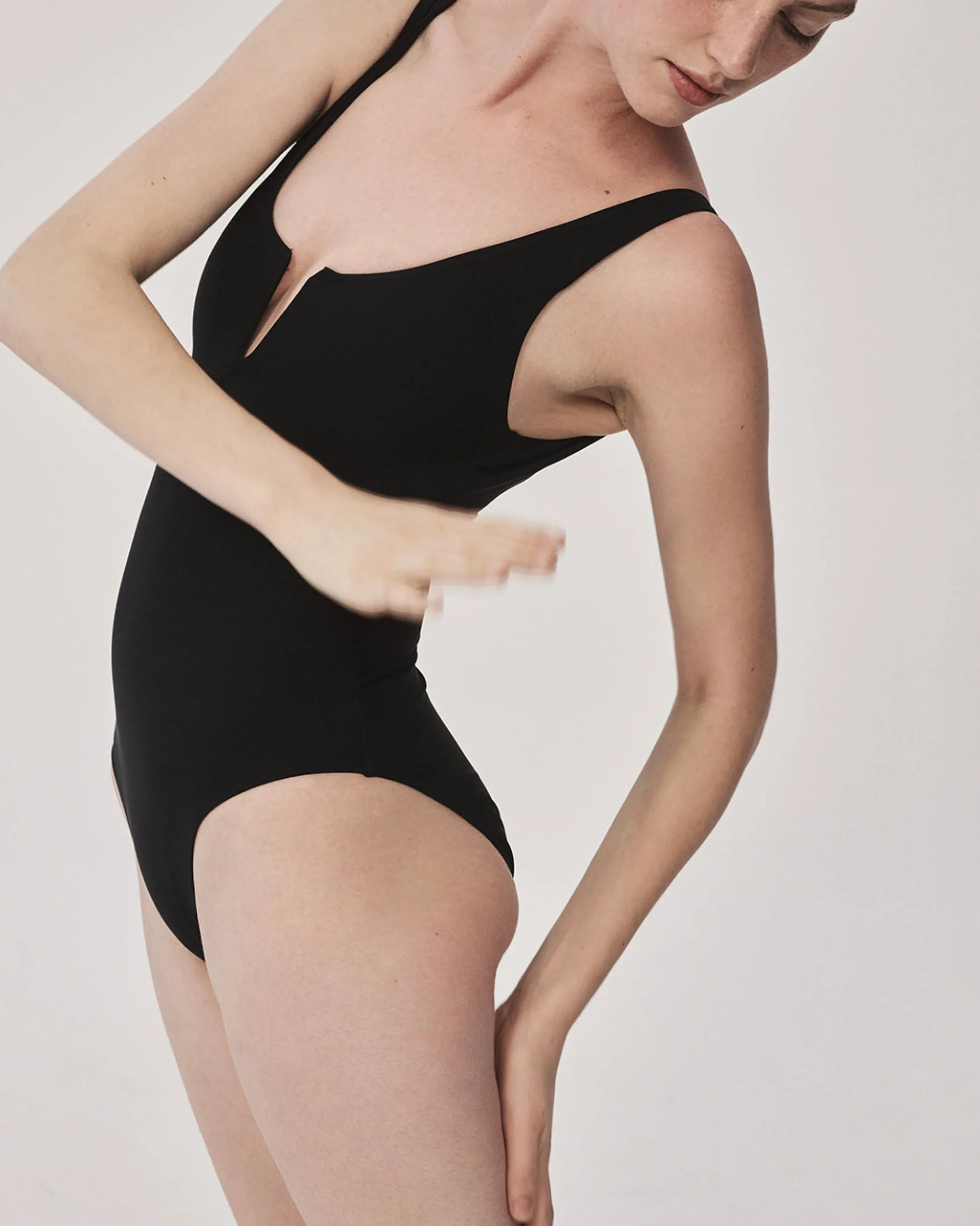 Verity One Piece - Black (Sculpteur®)